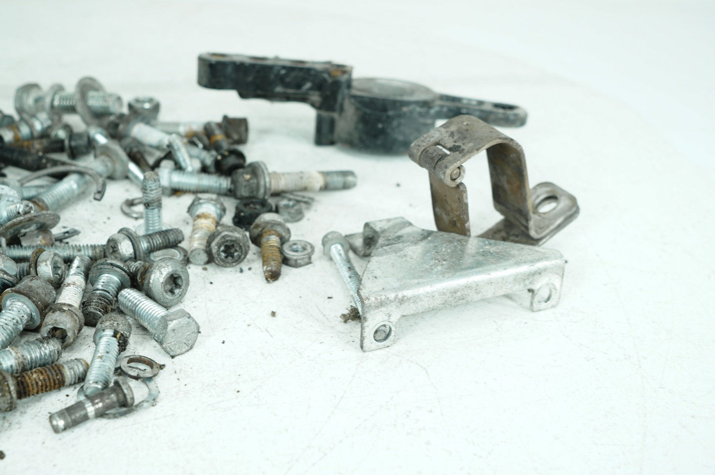 2008 - 2016 Harley-Davidson Touring Electra Glide Ultra Hardware Bolts Nuts & Brackets