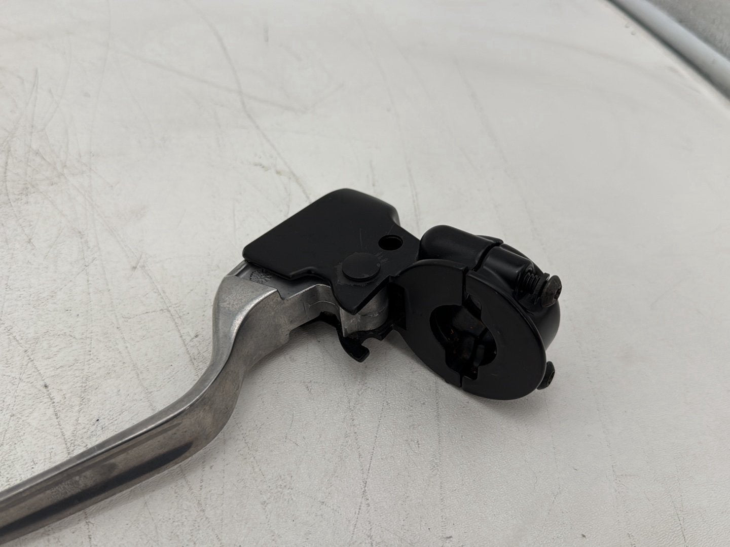 2010 Harley Street Glide Touring FLHX OEM Front Left Hand Clutch Control Lever