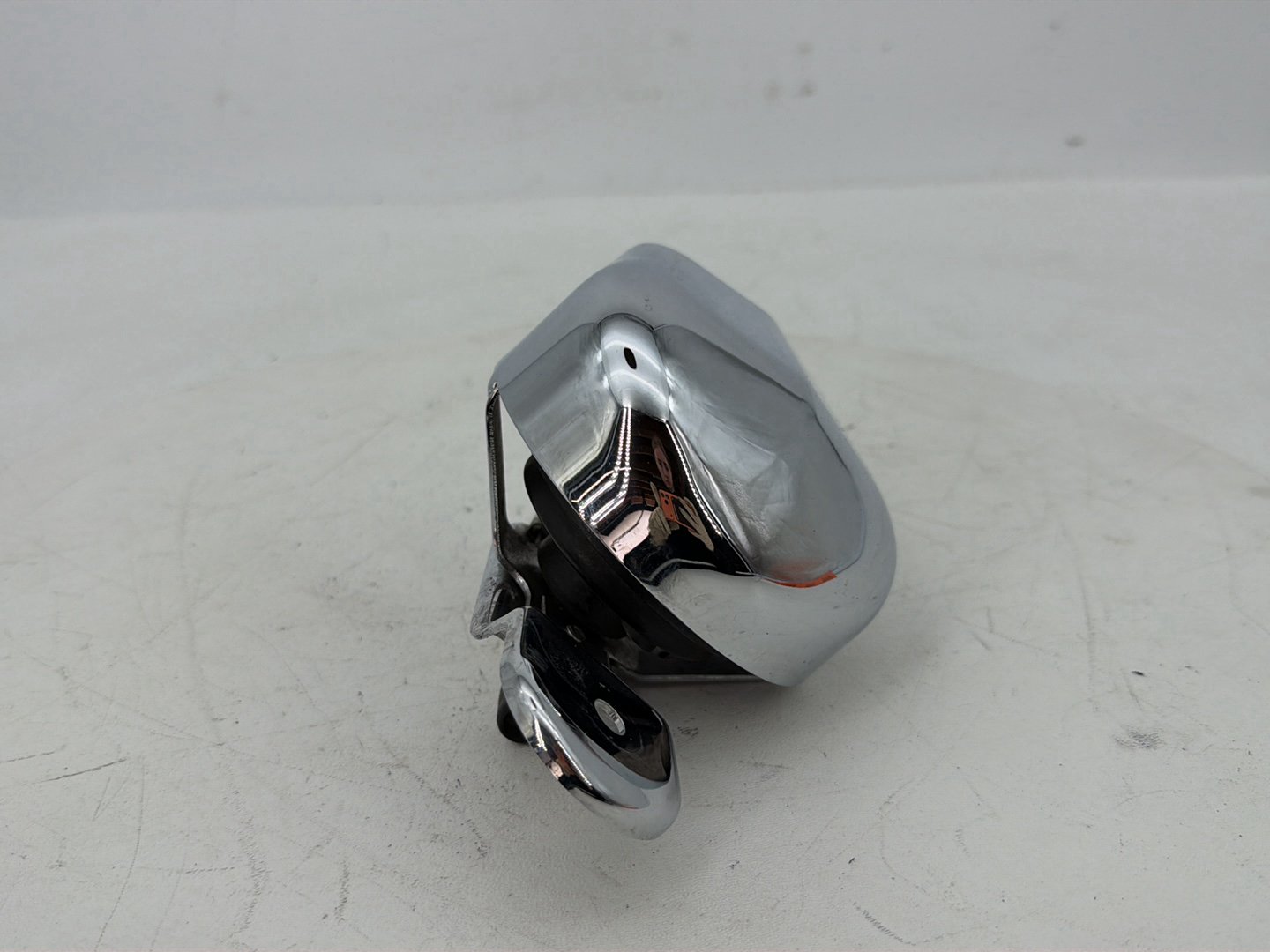 2007 - 2017 Harley-Davidson Dyna Super Glide Custom Horn Signal Klaxon Chrome Cover 69012-93B
