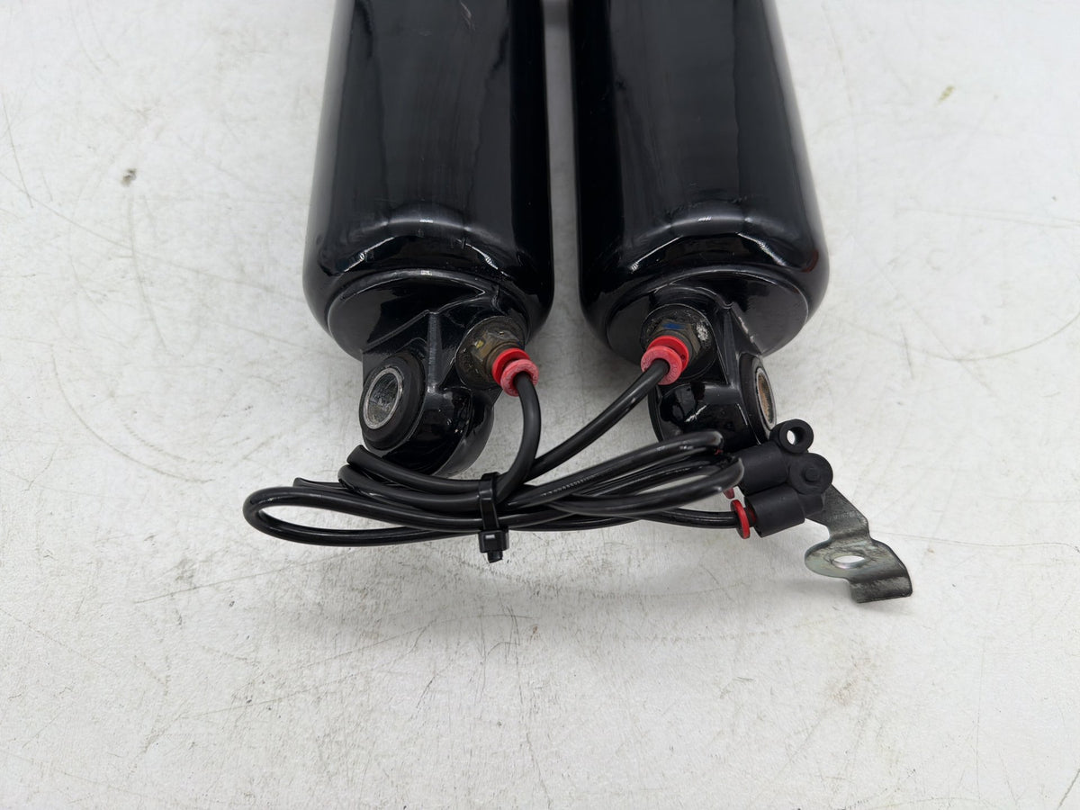 2010 Harley Electra Glide Touring OEM Rear Left Right Shock Absorbers Low 12"