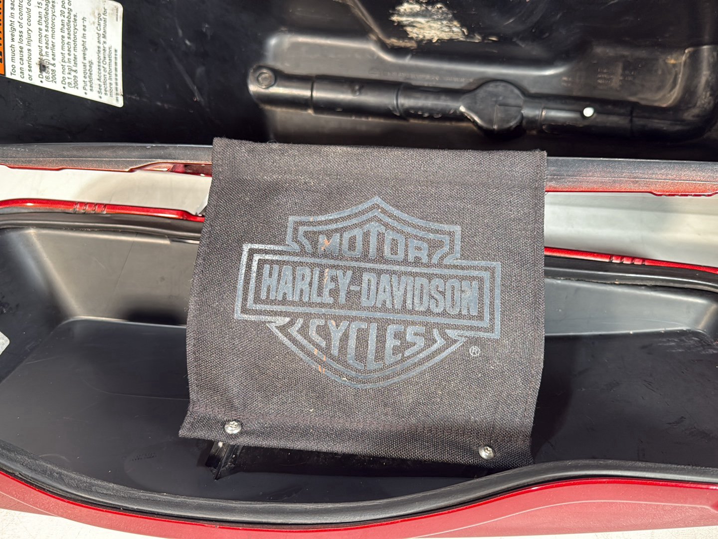 2008 - 2016 Harley-Davidson Touring Electra Glide Ultra Left 1 Saddlebag Luggage NO Key 	90753-93