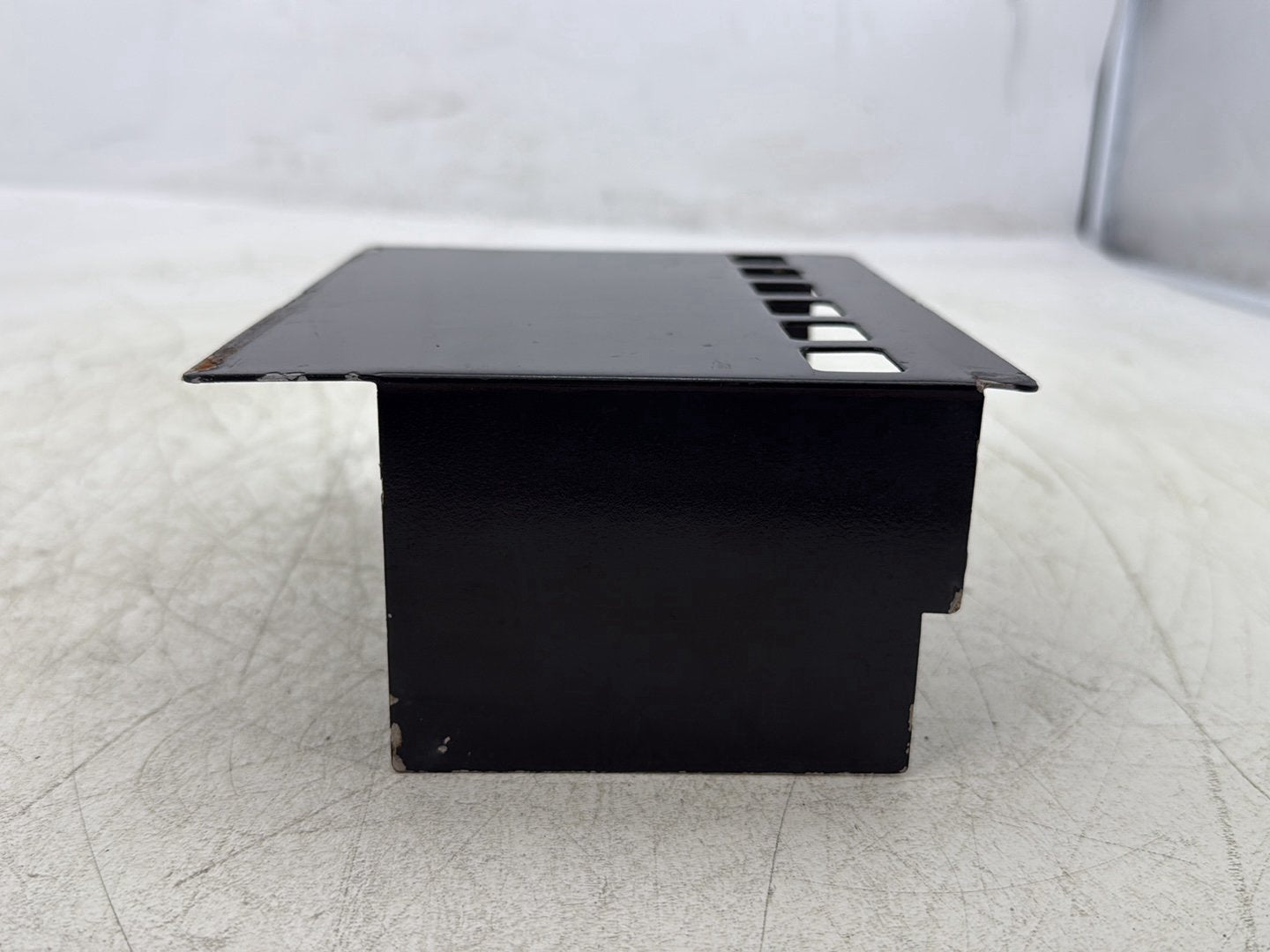 2004 Harley Dyna Super Glide FXDI OEM Lower Battery Tray Stay Box Cover Panel