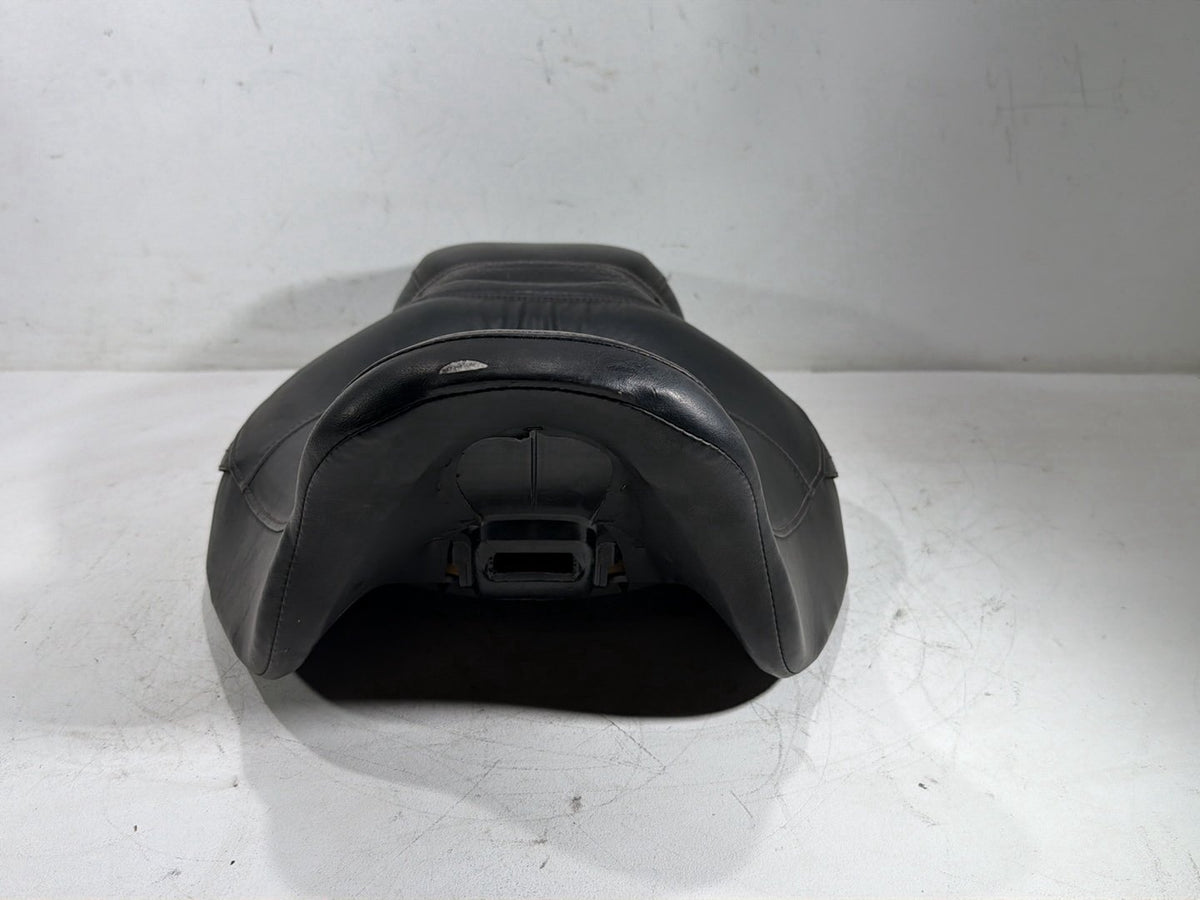 2010 Harley Road King Touring Classic OEM Passenger Rider Driver Seat Saddle