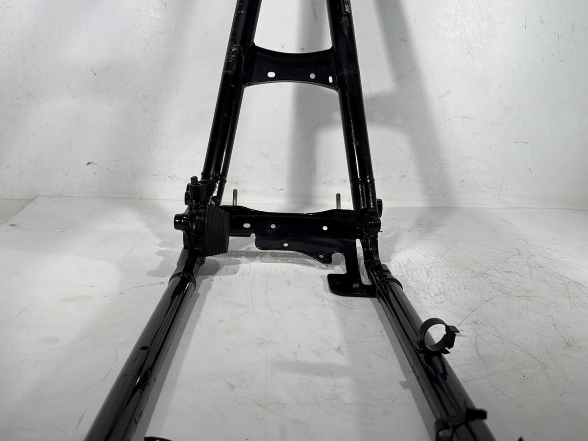 10 Harley Street Glide Touring FLHX OEM Body Main Frame Chassis 47900-10BHP SLVG