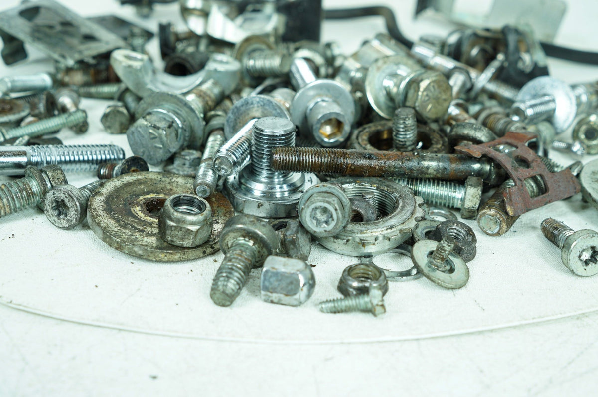 2007 Harley-Davidson Touring FLHTCUI - Hardware Bolts Nuts & Brackets