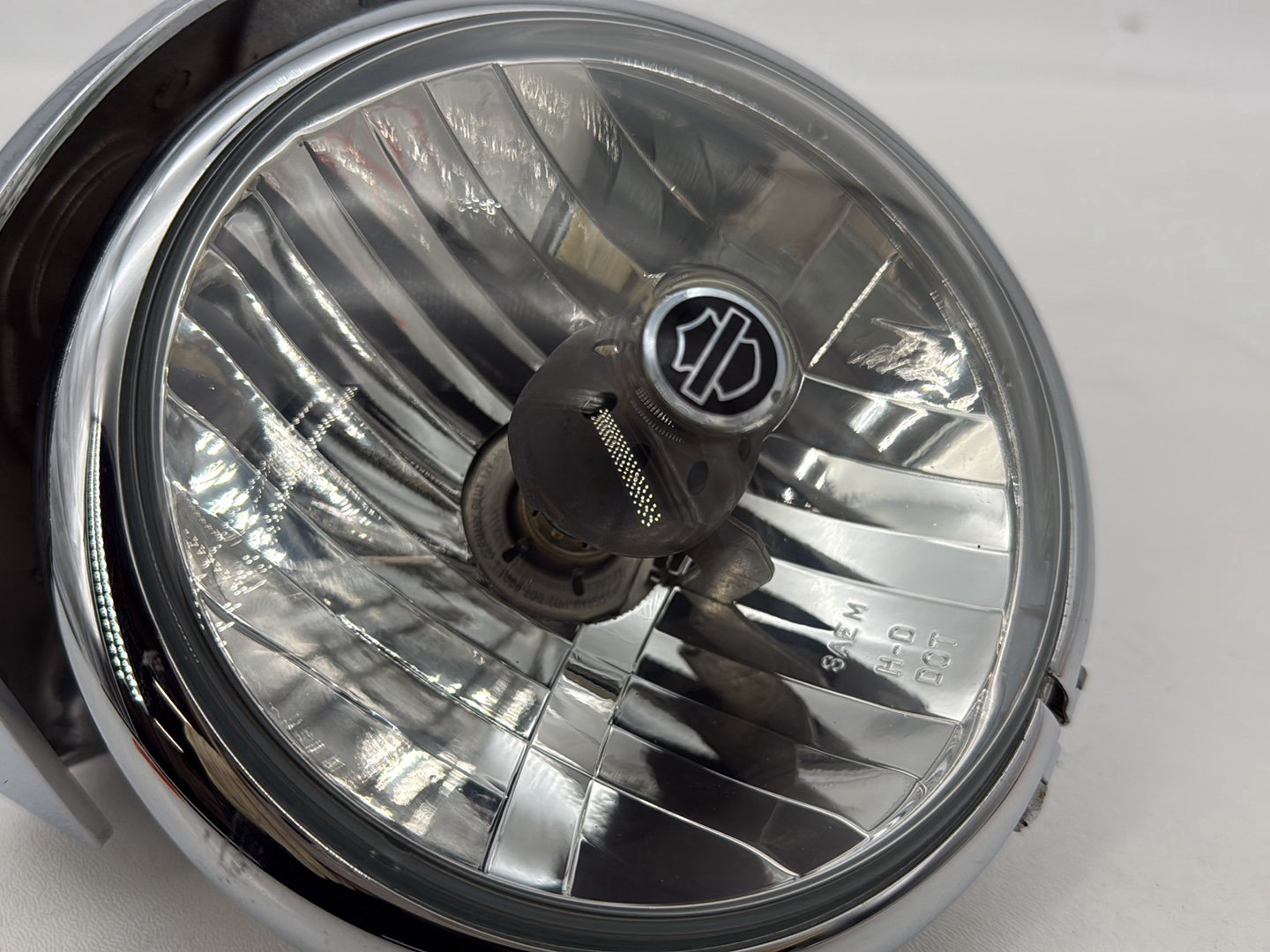 1999 - 2006 Harley-Davidson Dyna Low Rider Headlight Headlamp Head Light Halogen 69675-05A