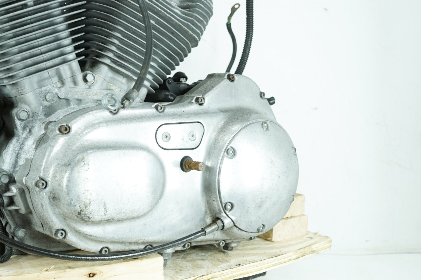 2004 - 2013 Harley-Davidson Sportster Low CARB 883 Engine Motor Transmission 19500-06