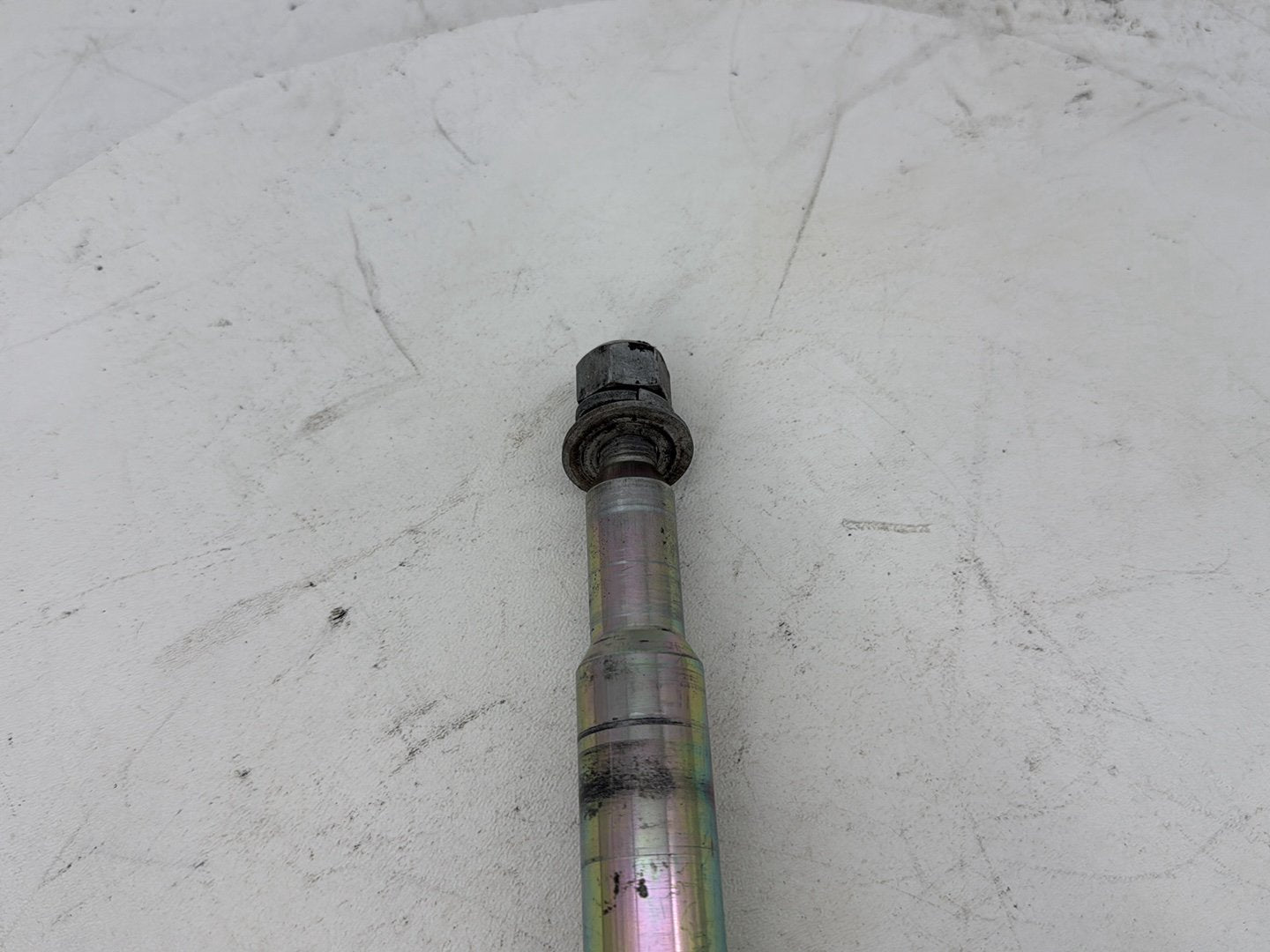 2006 Harley Dyna Super Glide Custom FXDCI OEM Front Wheel Axle Bolt Shaft