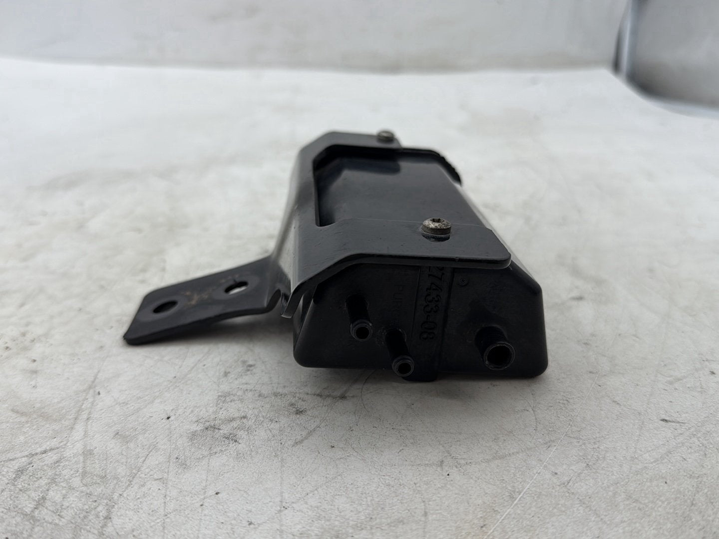 2012 Harley Dyna FXDF Fat Bob OEM EVAP Vapor Charcoal Fuel Emission Canister