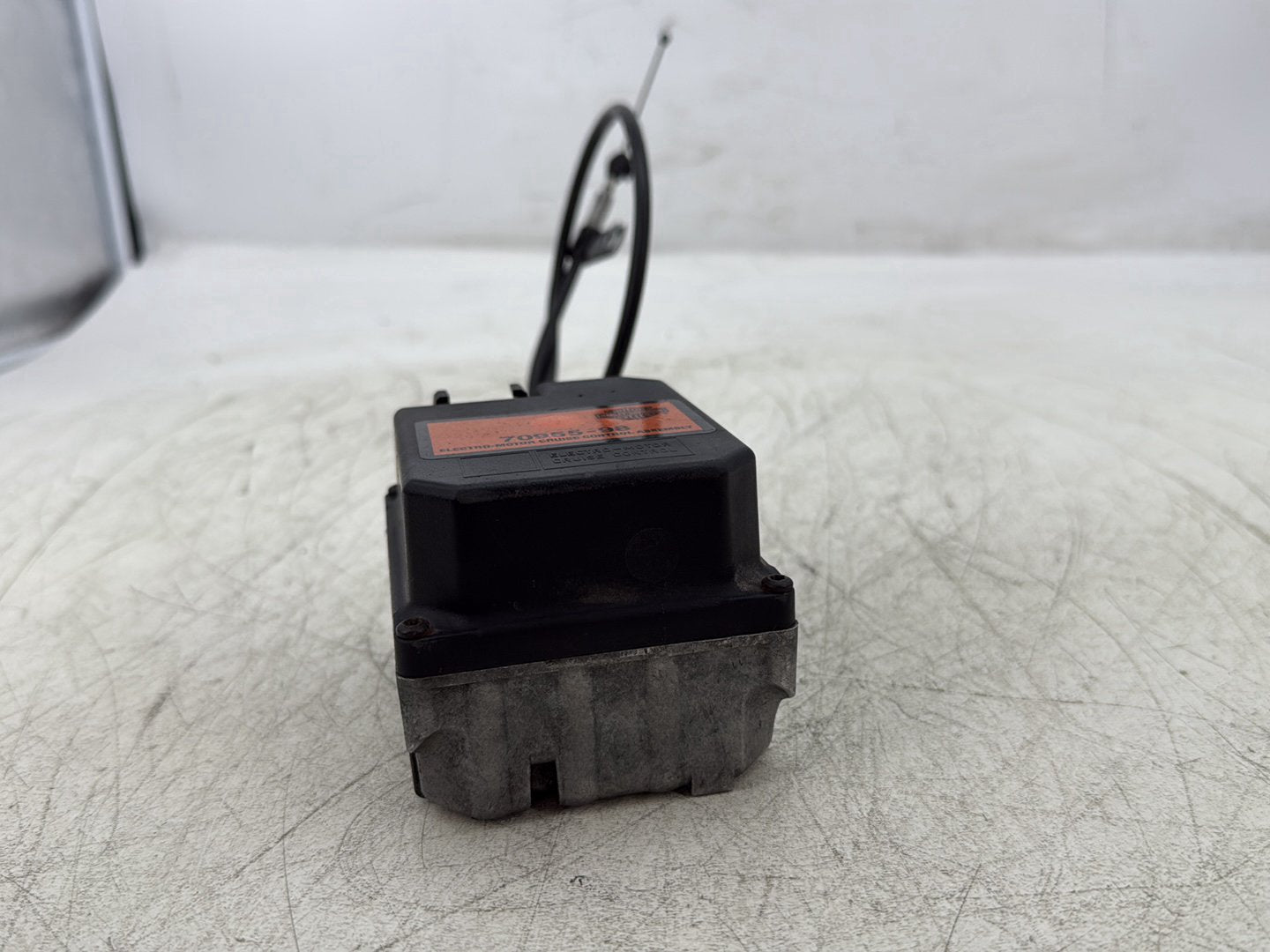 1998 Harley Touring FLHTCUI Electra Glide Ultra OEM Cruise Control Actuator 70955-98