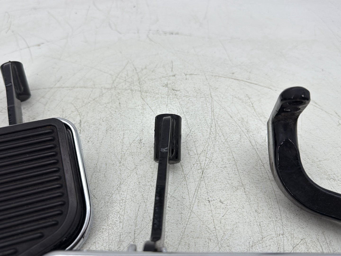 2006 Harley Road King Touring FLHRCI Classic OEM Left Right Driver Floorboard Foot Rest