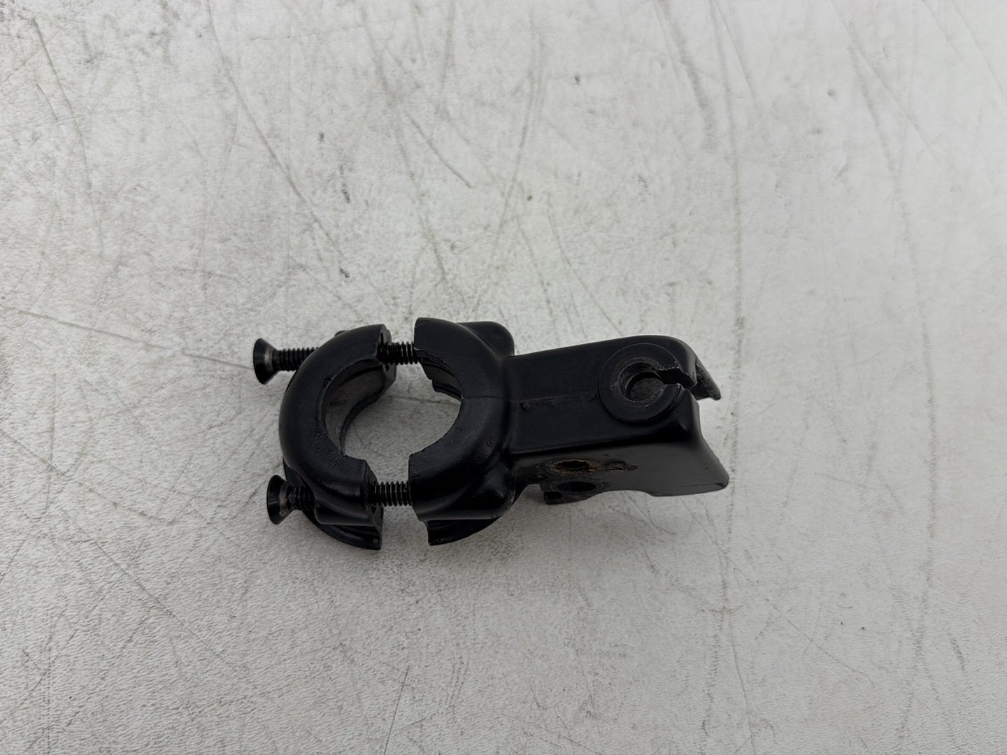 2011 Harley Softail FLSTFB Fat Boy OEM Clutch Control Lever Perch 38608-96
