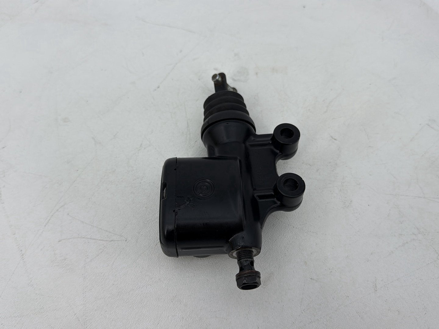2007 - 2011 Harley-Davidson Touring Electra Glide Ultra Rear Brake Master Cylinder Reservoir 41763-08B