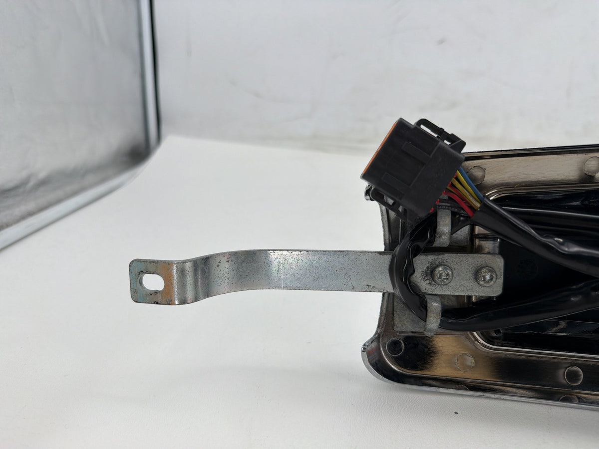 2011 Harley Electra Glide Touring Ultra OEM Fuel Gas Tank Dash Console NOKey