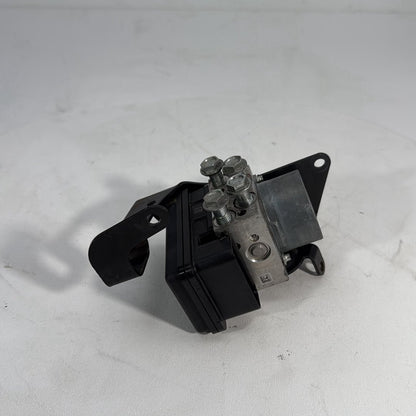 2017 - 2026 Harley-Davidson Softail Heritage Classic 114 ABS Brake Pump & Control Module 41100044C