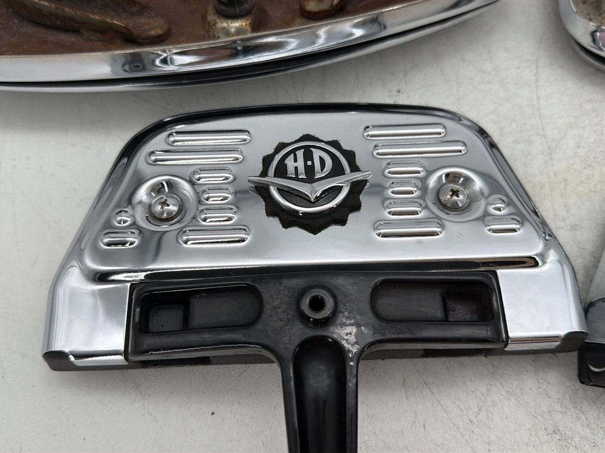 2004 Harley Road King Touring OEM Left Right Driver & Pass Floorboard Foot Rest