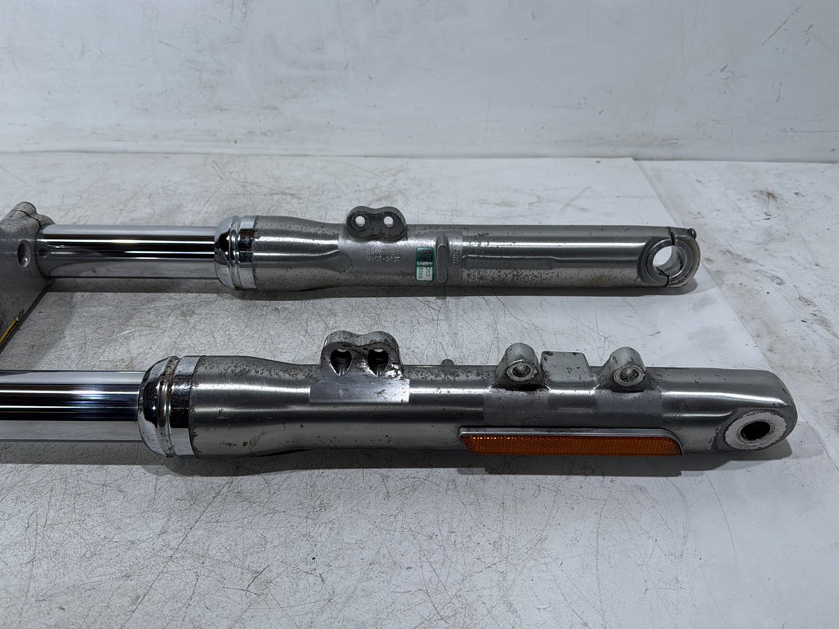 2007 Harley Dyna Street Bob FXDB OEM Front Triple Tree Set & LH RH Fork Legs Sliders