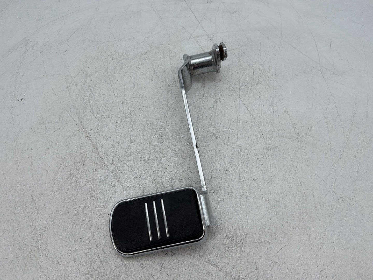 2010 Harley Street Glide Touring FLHX OEM Foot Brake Control Lever Pedal