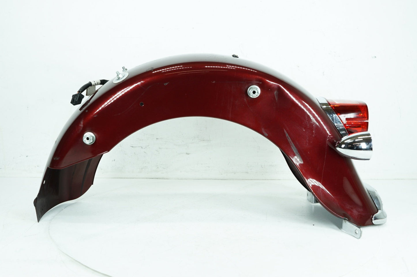 1999 - 2006 Harley-Davidson Touring Road King Classic Rear Wheel Fender & Turn Signals Bar 59579-01B