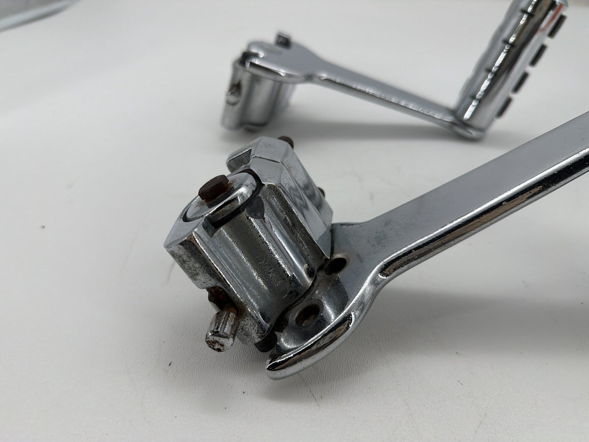 2006 Harley Electra Touring Classic Passenger Left & Right Foot Pegs Kuryakin