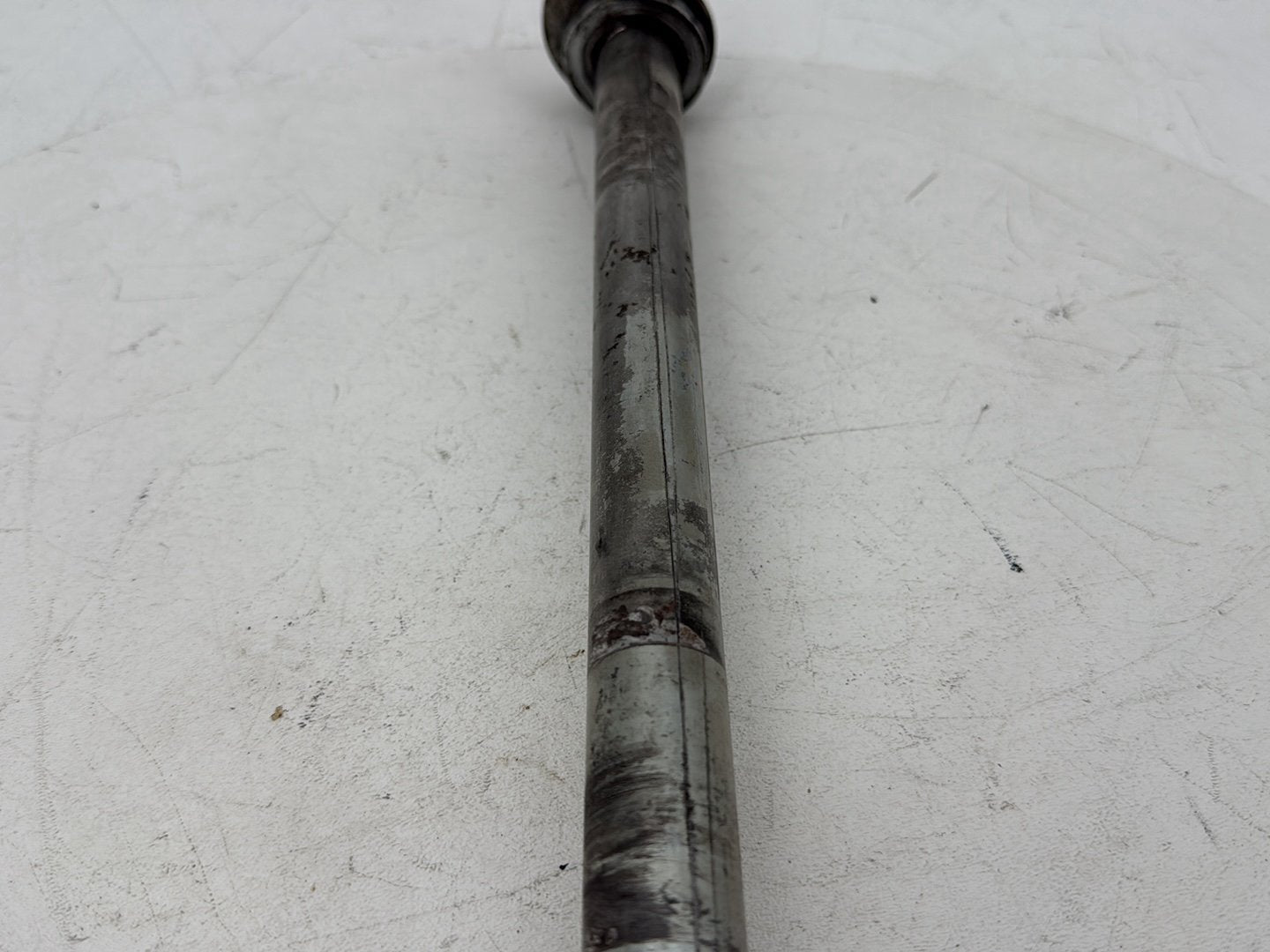 2008 - 2016 Harley-Davidson Touring Electra Glide Ultra Rear Wheel Axle Bolt Shaft 41056-09
