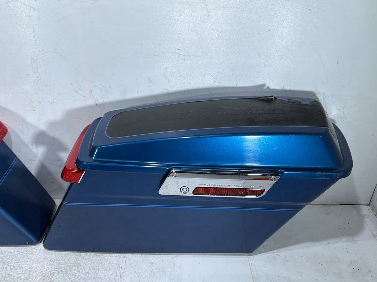 2006 Harley Electra Glide Touring Ultra FLHTCUI OEM Left Right Saddlebags Luggage NOKey