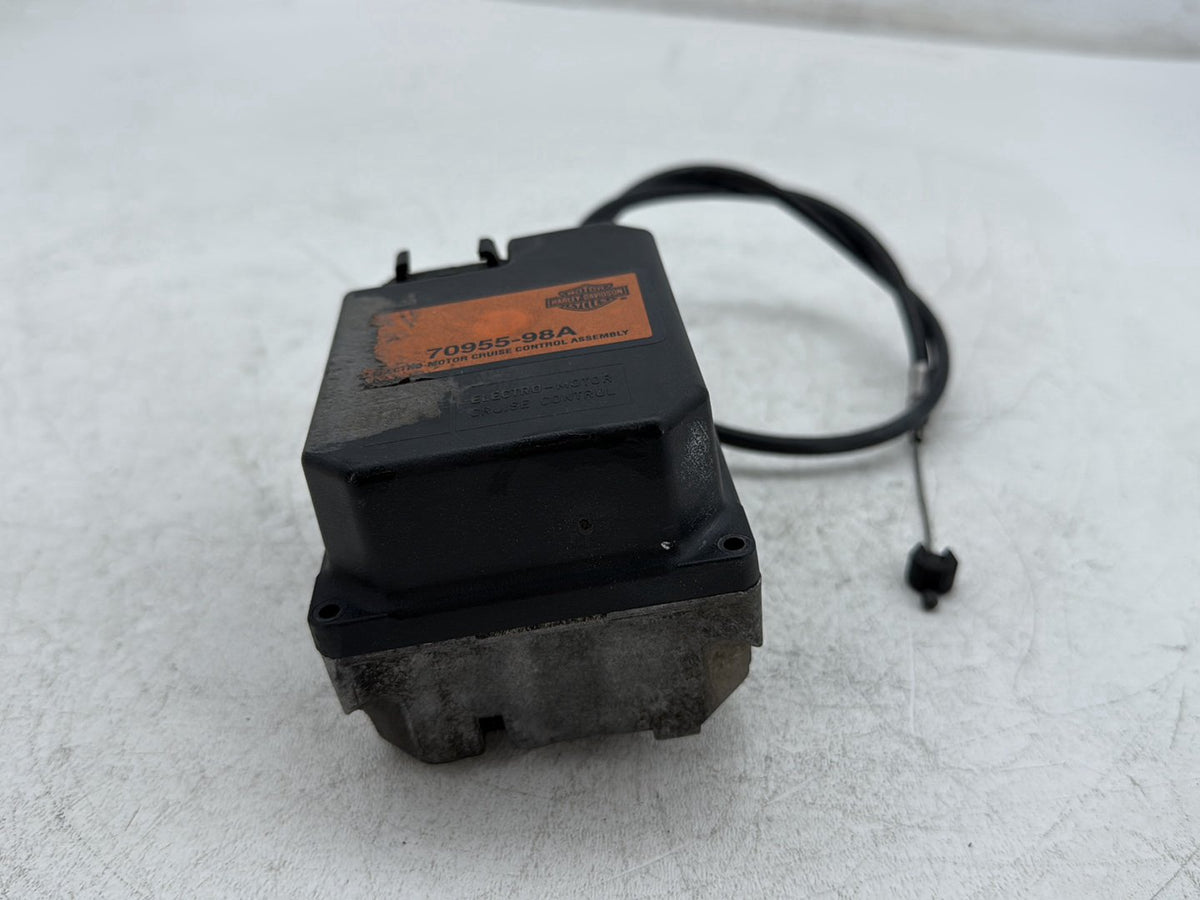 2000 Harley Electra Glide Touring Ultra OEM Cruise Control Actuator 70955-98A