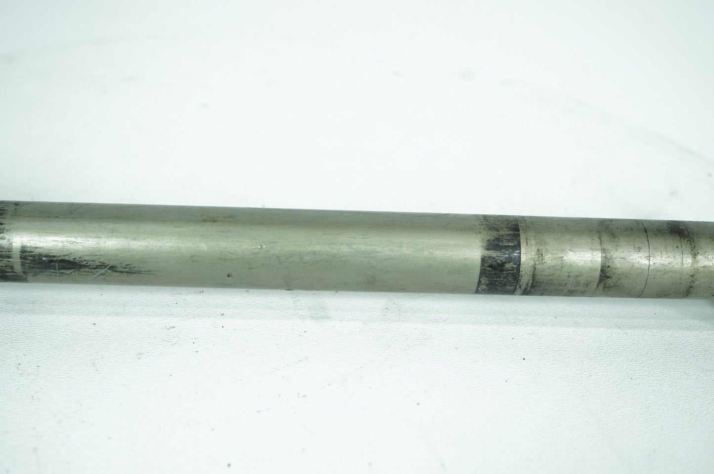 2007 - 2017 Harley-Davidson Dyna Super Glide Custom Rear Wheel Axle Bolt Shaft 41114-08