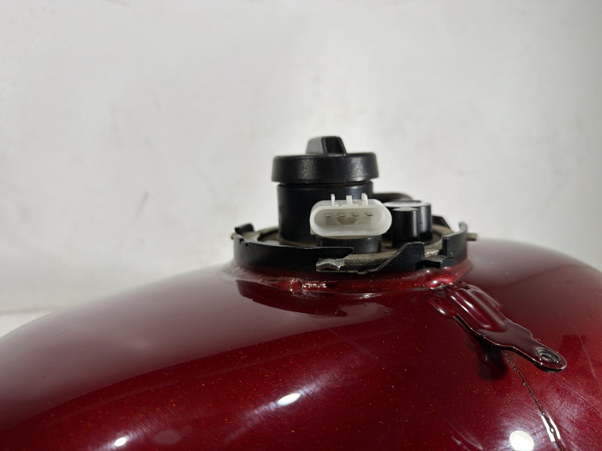 2010 Harley Electra Glide Touring Ultra OEM Fuel Gas Tank Gasoline Reservoir