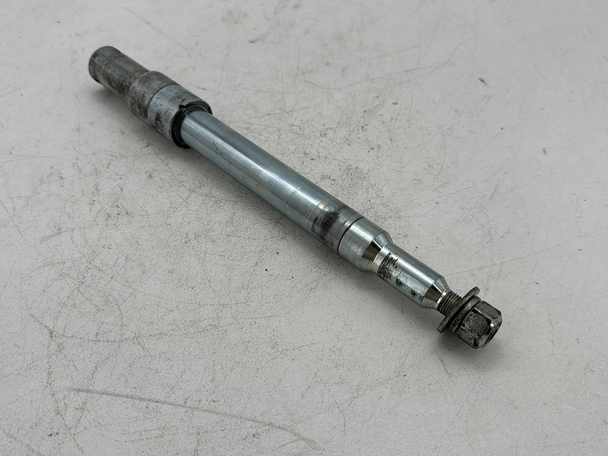 2006 Harley Street Glide Touring FLHXI OEM Front Wheel Axle Bolt Shaft