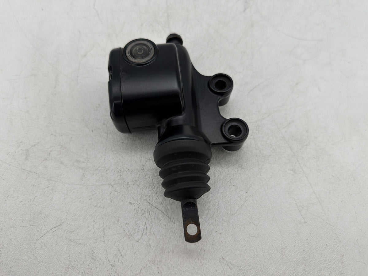 2011 Harley Road King Touring FLHR OEM Rear Brake Master Cylinder Reservoir