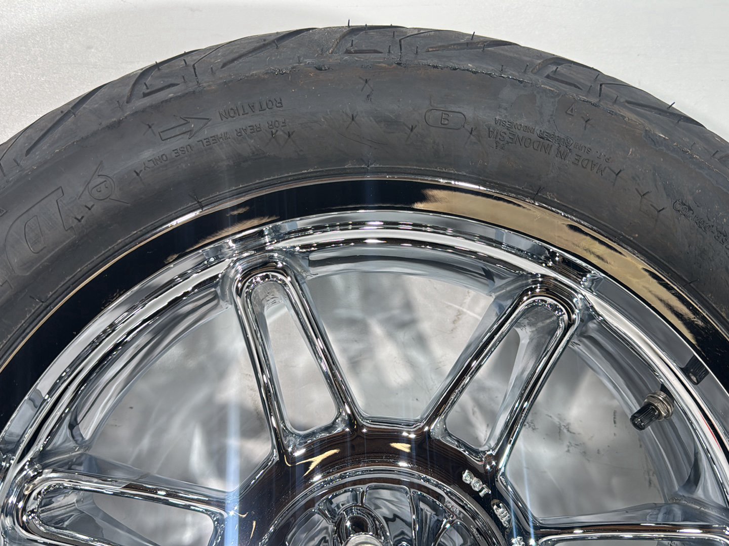 2014 Harley Electra Glide Touring CVO Screamin Eagle OEM Rear Wheel Rim Tire