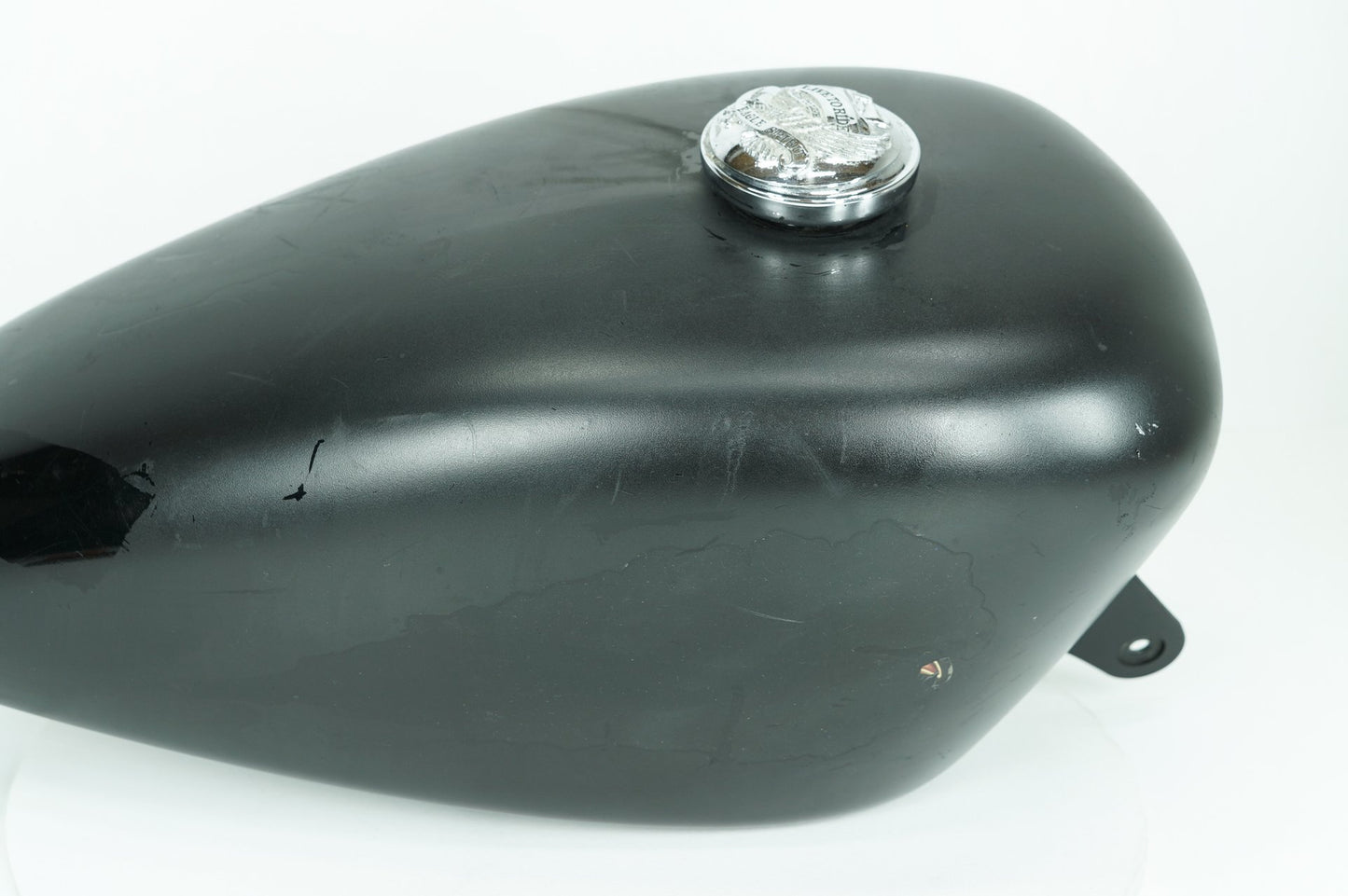 2004 - 2013 Harley-Davidson Sportster Base 883 Fuel Gas Tank Gasoline Reservoir 61348-04