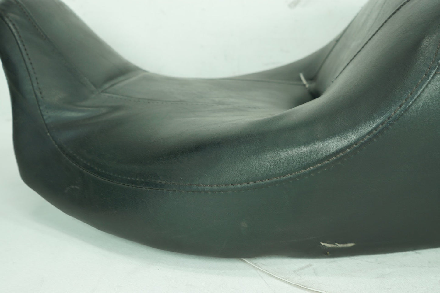 2007 - 2012 Harley-Davidson Touring Electra Glide Ultra Passenger Rider Driver Seat Saddle 52164-10