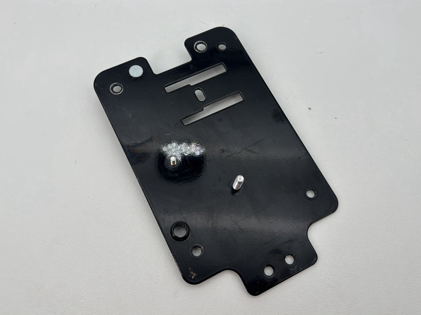 1999 - 2006 Harley-Davidson Dyna Wide Glide Electrical Side Cover Tray Panel 70986-99