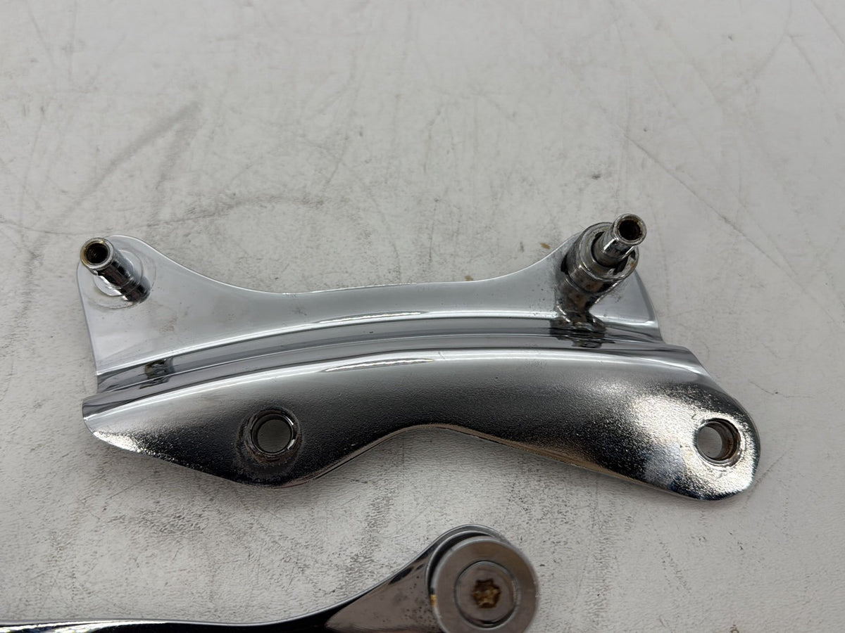 2017 Harley Road Glide Touring OEM 4 Point Detachable Docking Hardware 54246-09B
