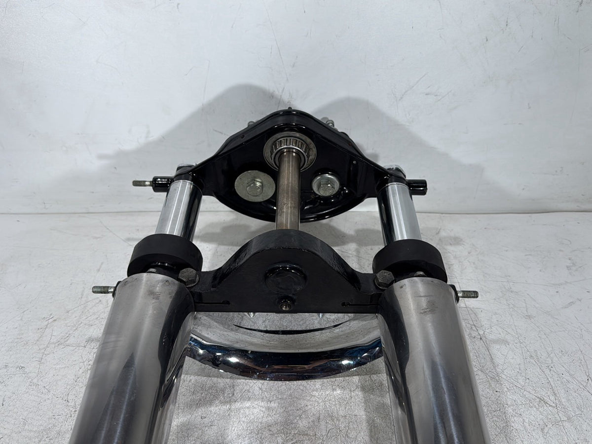 2005 Harley Road King Touring Police OEM Front Triple Tree Set & LH RH Fork Legs Sliders