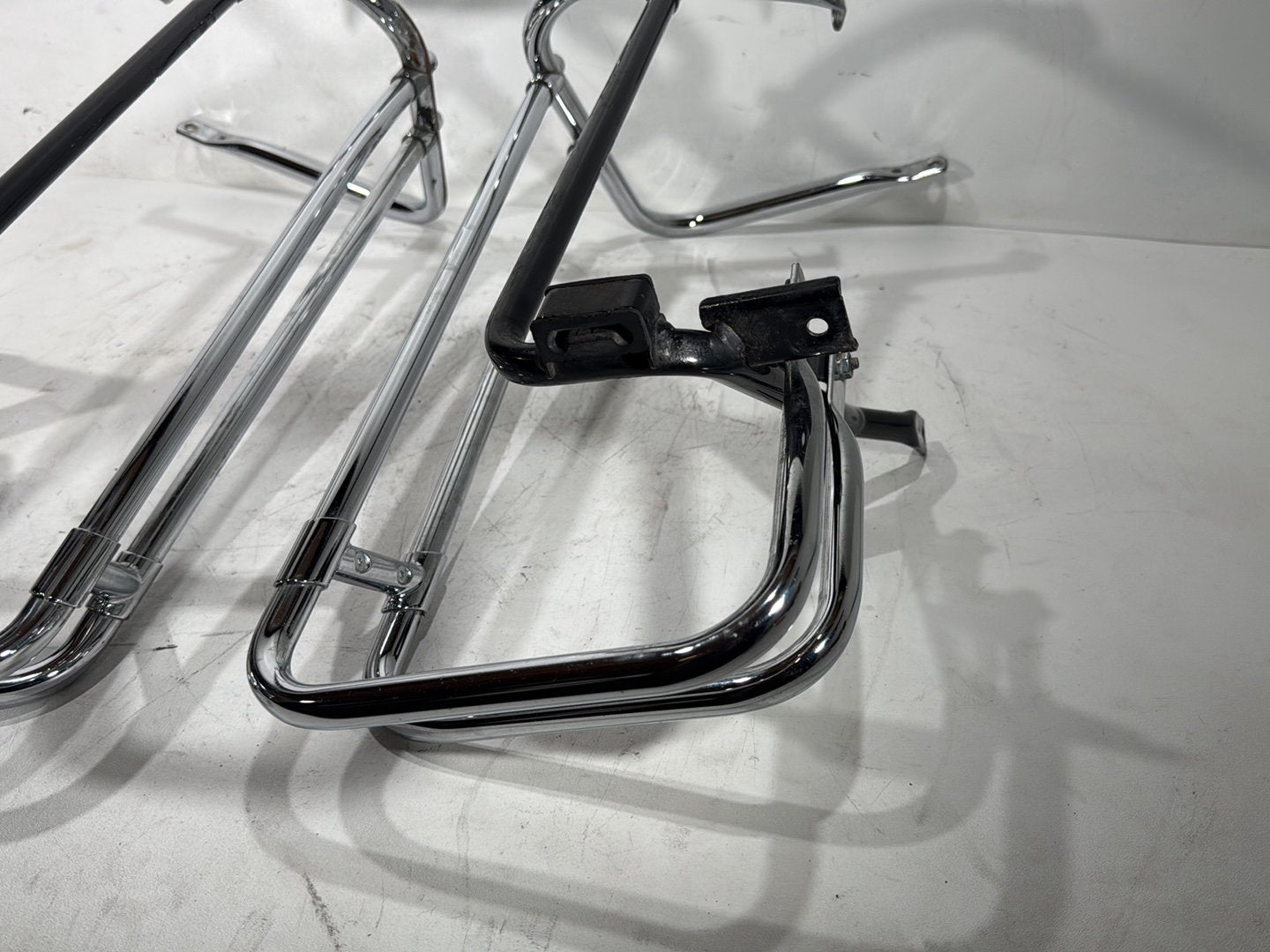 2013 Harley Electra Glide Touring Ultra FLHTCUI OEM Rear Left Right Saddlebag Guard Rails Bar