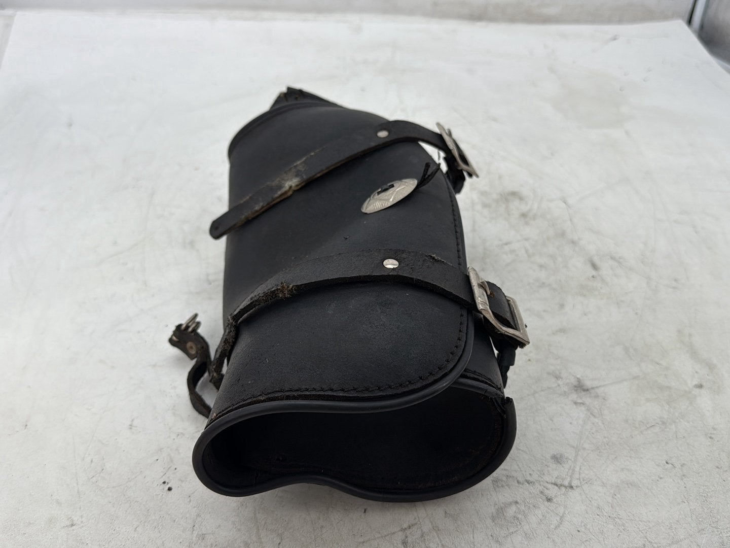 2012 Harley Dyna FXDF Fat Bob OEM Front Onboard Tool Bag Leather Storage