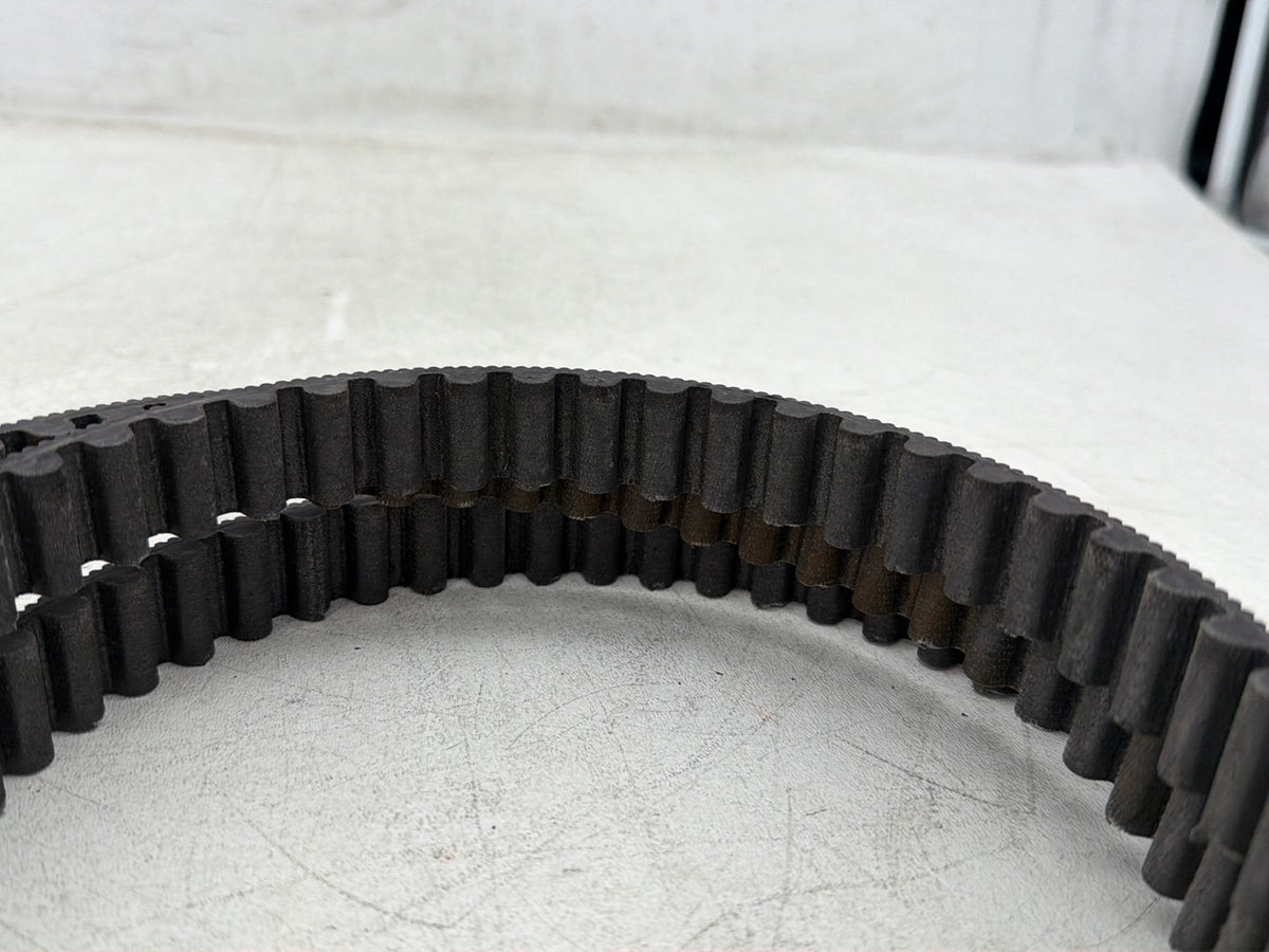 2018 Harley Road Glide Touring FLTRXS OEM Rear Drive Belt 40024-09A 140T 1"