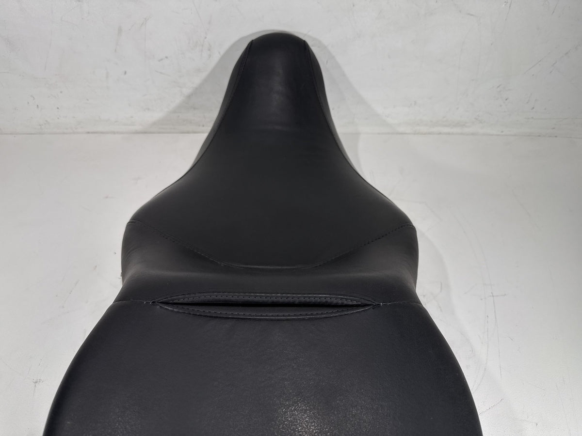 2011 Harley Road King Touring FLHR OEM Passenger Rider Driver Seat Saddle TORN!