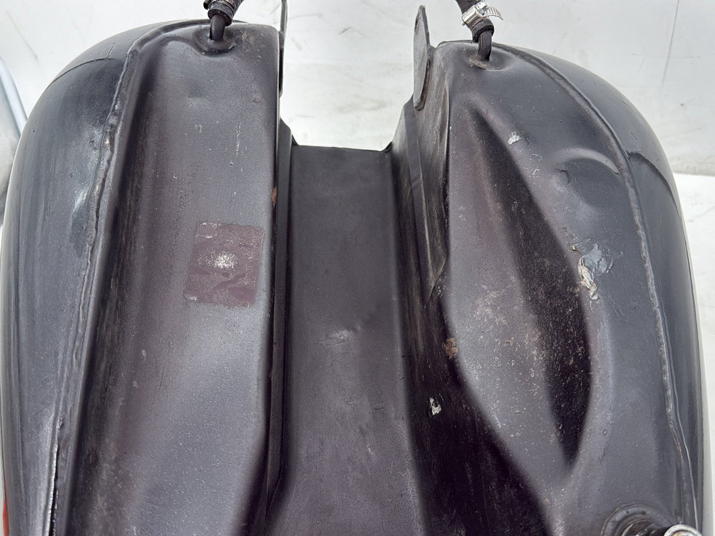 2005 Harley Road Glide Touring FLTRI OEM Fuel Gas Tank Gasoline Reservoir