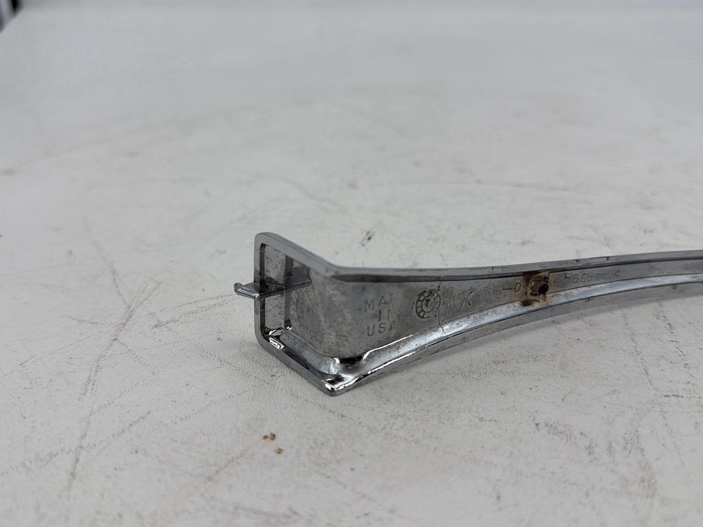 1999 - 2006 Harley-Davidson Touring Road King Police Front Upper Nacelle Headlight Cover Panel 67868-94