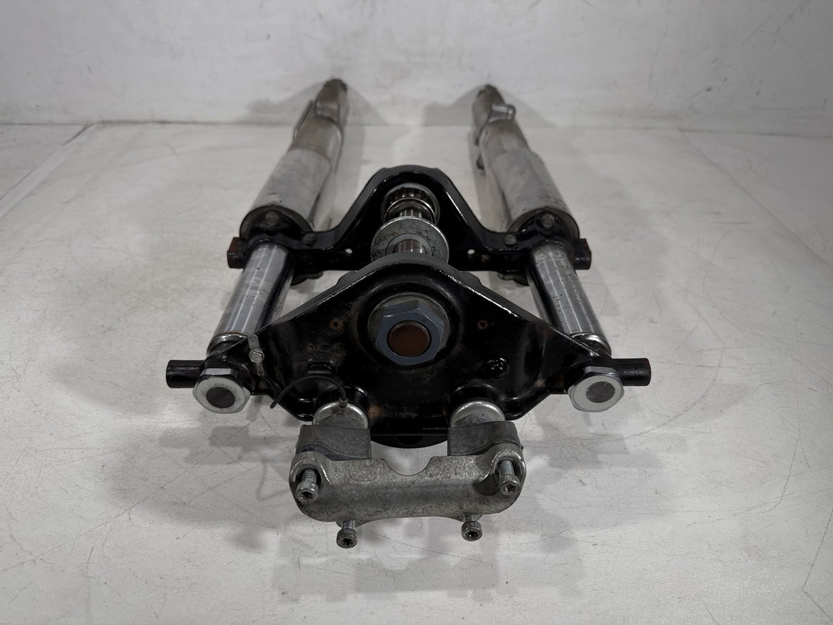 2013 Harley Street Glide Touring Front Triple Tree Set & LH RH Fork Legs Sliders