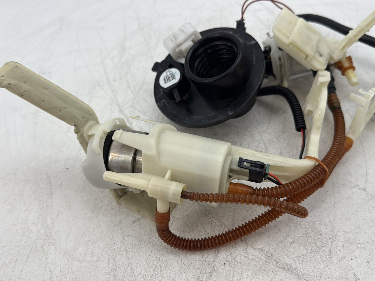 13 Harley Electra Glide Touring Ultra OEM Fuel Pump Gas Gasoline Petrol Sending