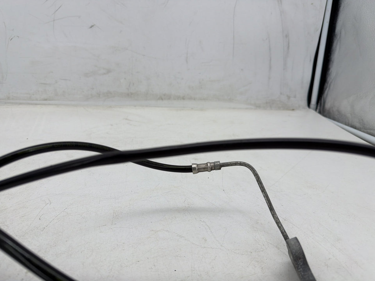2009 Harley Street Glide Touring FLHX OEM Front Brake Hose Line Pipe NON-abs