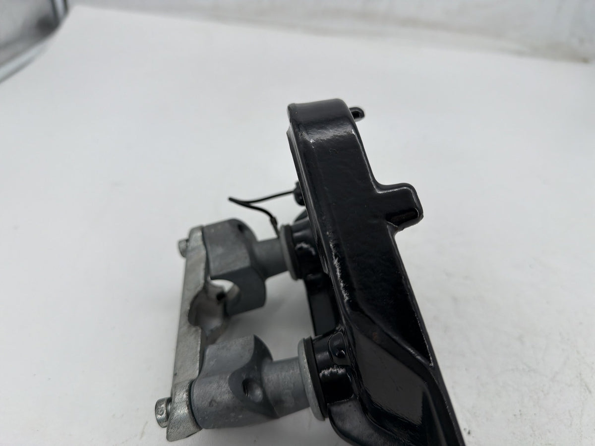 2011 Harley Electra Glide Touring Ultra OEM Front Fork Upper Triple Tree Clamps
