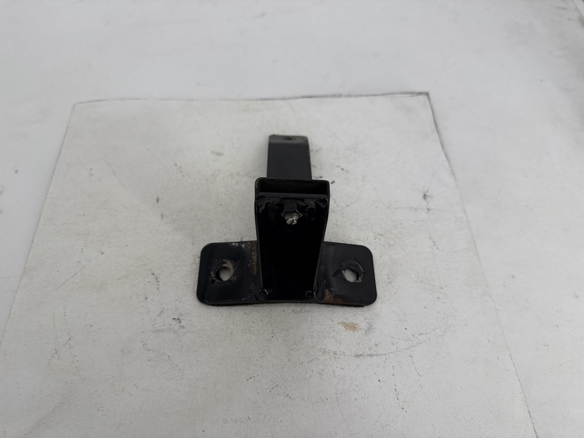 07 Harley Electra Glide Touring Eagle Front Driver Rider Backrest Bracket Mount