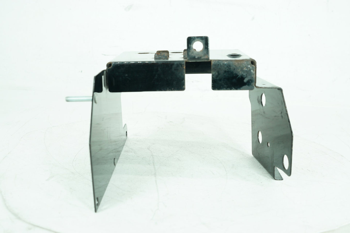 2007 - 2011 Harley-Davidson Touring Street Glide Battery Tray Bracket Holder Carrier 66281-02A