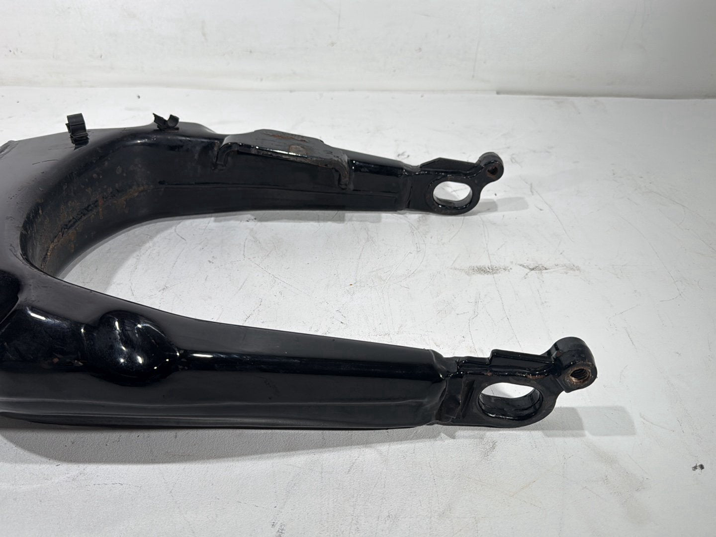 2018 Harley Electra Glide Touring Ultra FLHTCU OEM Rear Fork Swingarm Swing Arm